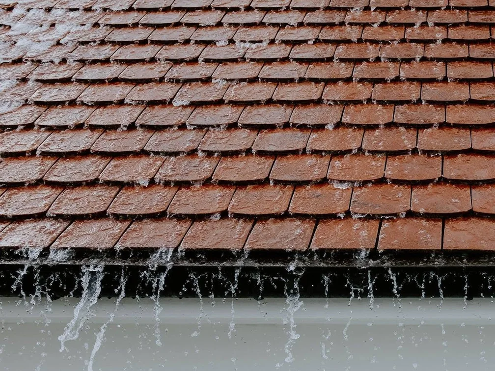 Targeted roof leak repair and weatherproofing in Pasadena CA